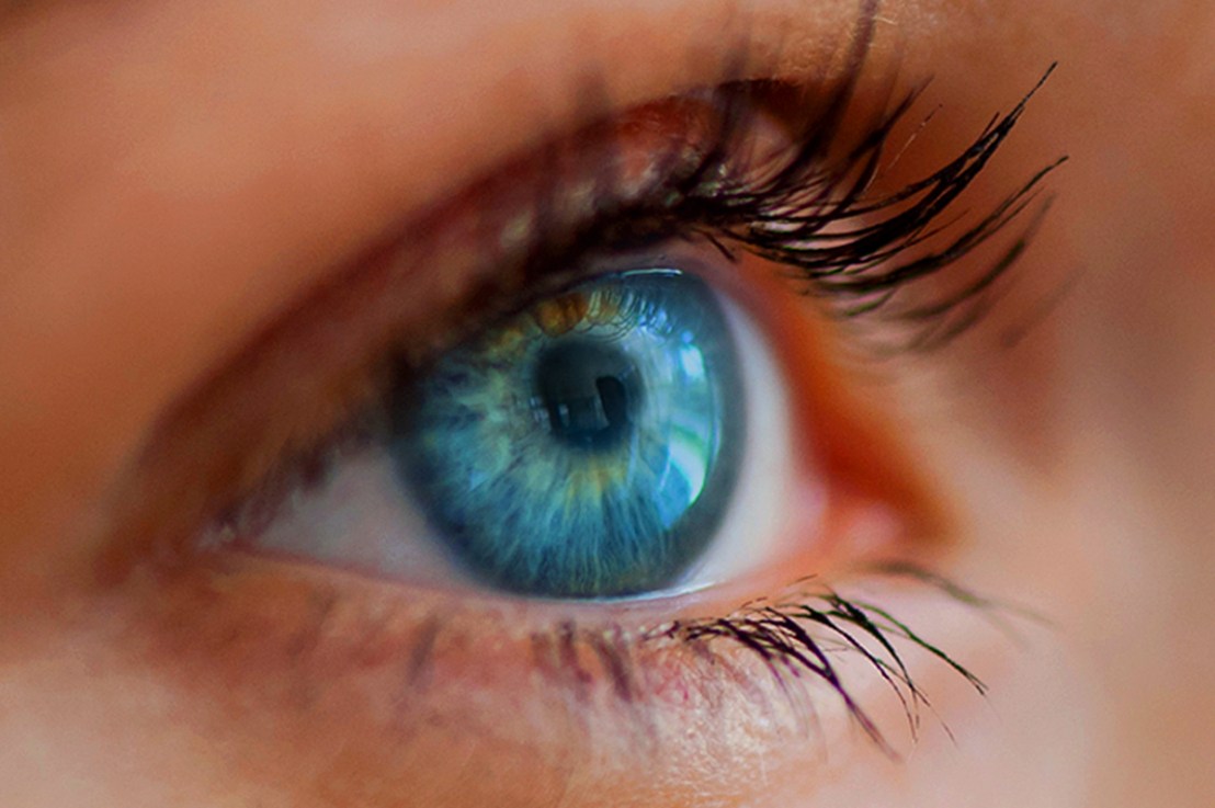 Érintésmentes látásvizsgálat egyszázad dioptria&nbsp;pontossággal